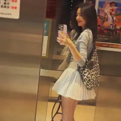 蒋英
